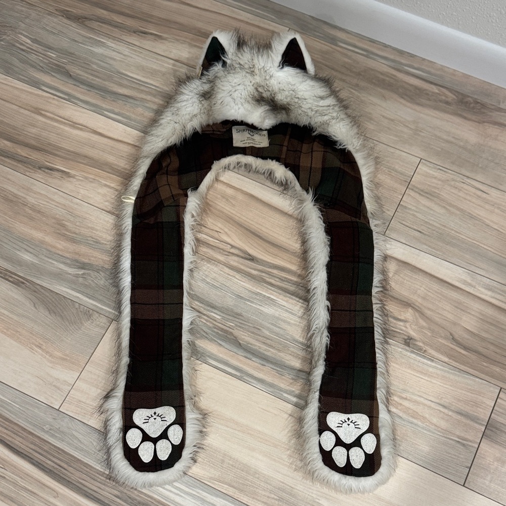 SpiritHoods Brown and White Faux Fur Hood Husky with Comb